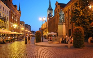 [cml_media_alt id='111684']La statua di Copernico a Torun[/cml_media_alt]