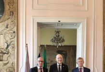 POLONIA: L’AMBASCIATORE FRANCHETTI PARDO CONSEGNA L’ONORIFICENZA DELL’ORDINE DELLA STELLA D’ITALIA AL DOTT. DONATO DI GILIO ED AL PROFESSOR ROMAN SOSNOWSKI